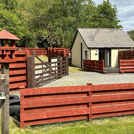 The Wee Ludging Cottage, Rashfield, By Данун Экстерьер фото